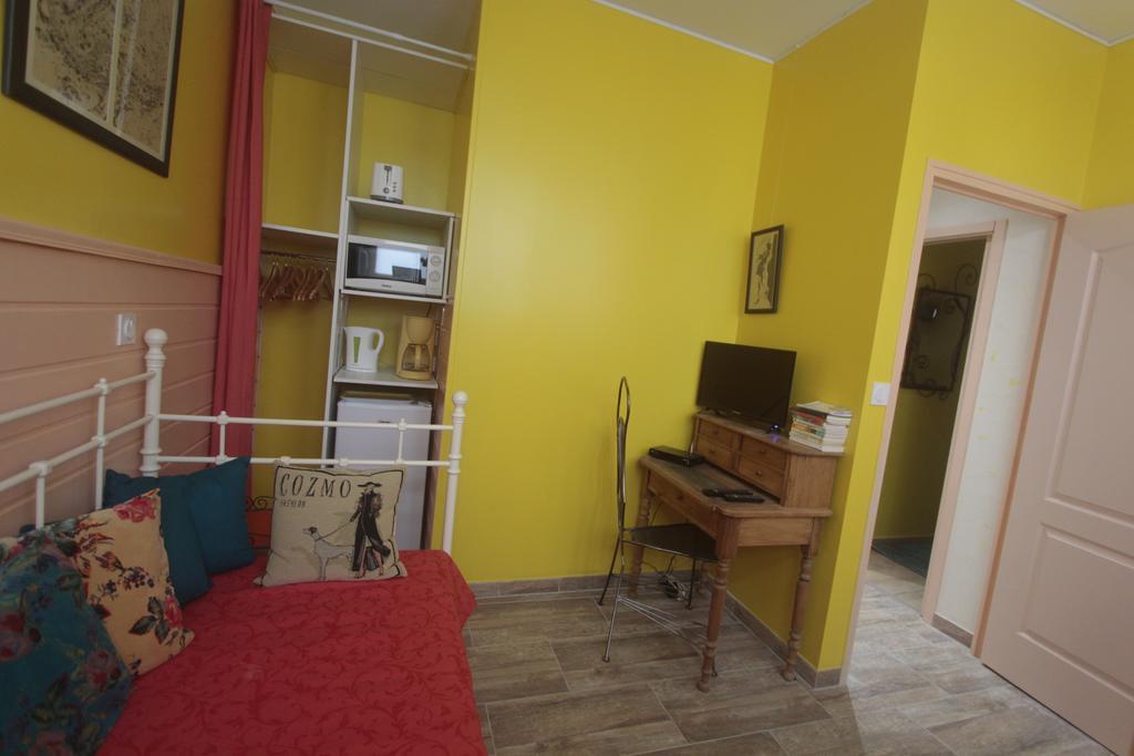 Les Ateliers D'Art Bed & Breakfast Roanne Ngoại thất bức ảnh